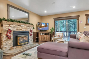 3BD with Hot Tub Two Minutes from King Beach